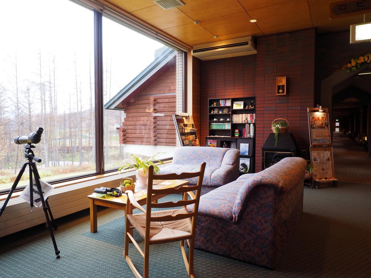 Log Hotel Larch Lake Kanayama Minamifurano المظهر الخارجي الصورة